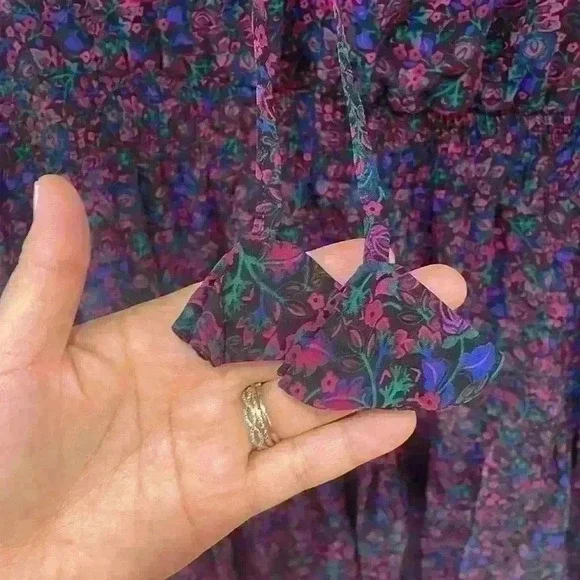 BCBG Paris Collared V-Neck Smocked Tiered Dress, Size XXL NWT - Picture 6 of 15